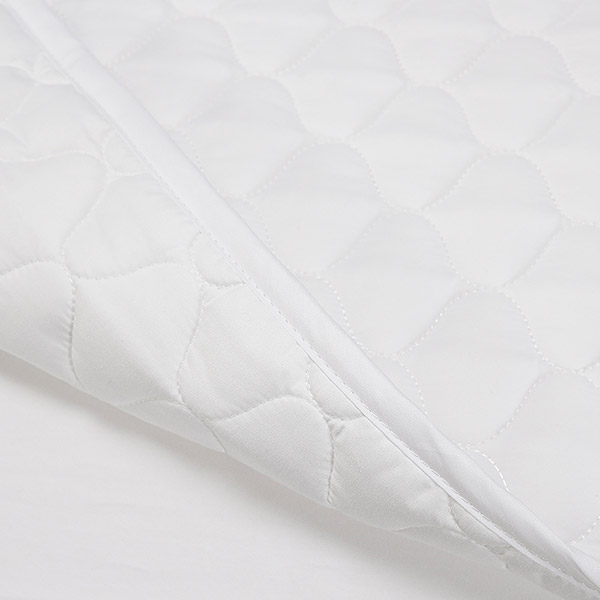 Pure white stretch protective pad