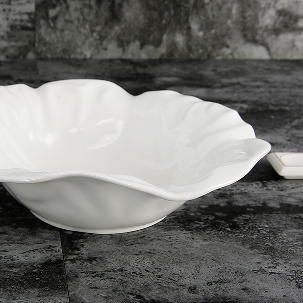 Lotus leaf creative dish