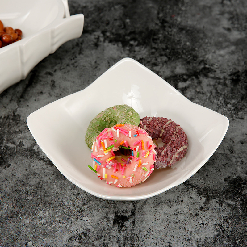 Four corner windmill dessert plate