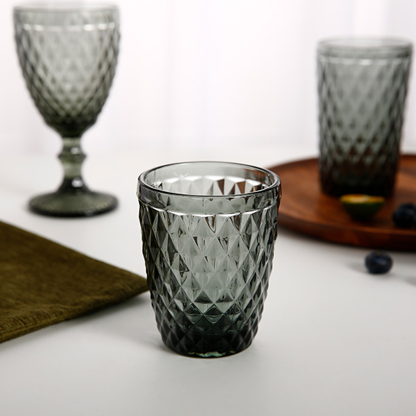 Grey-green diamond crystal cup set