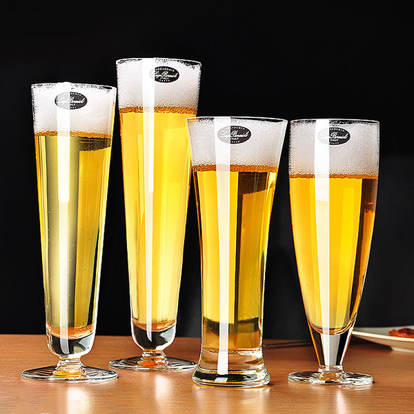 Lead-free glass beer mug